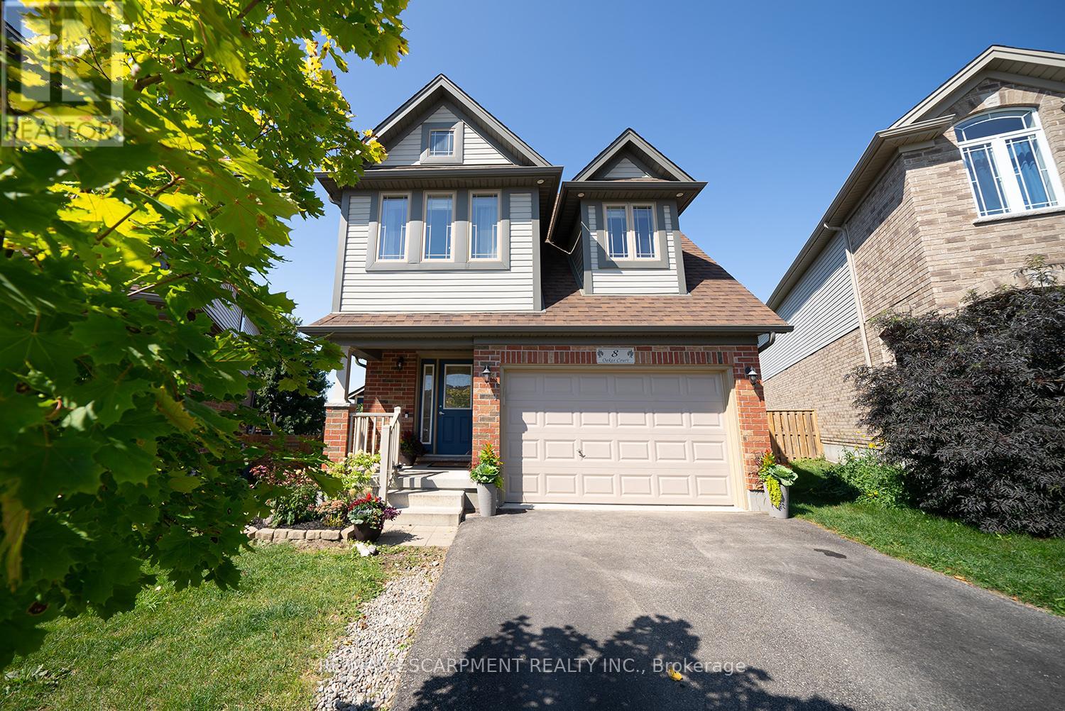 8 OAKES COURT, guelph (grange hill east), Ontario