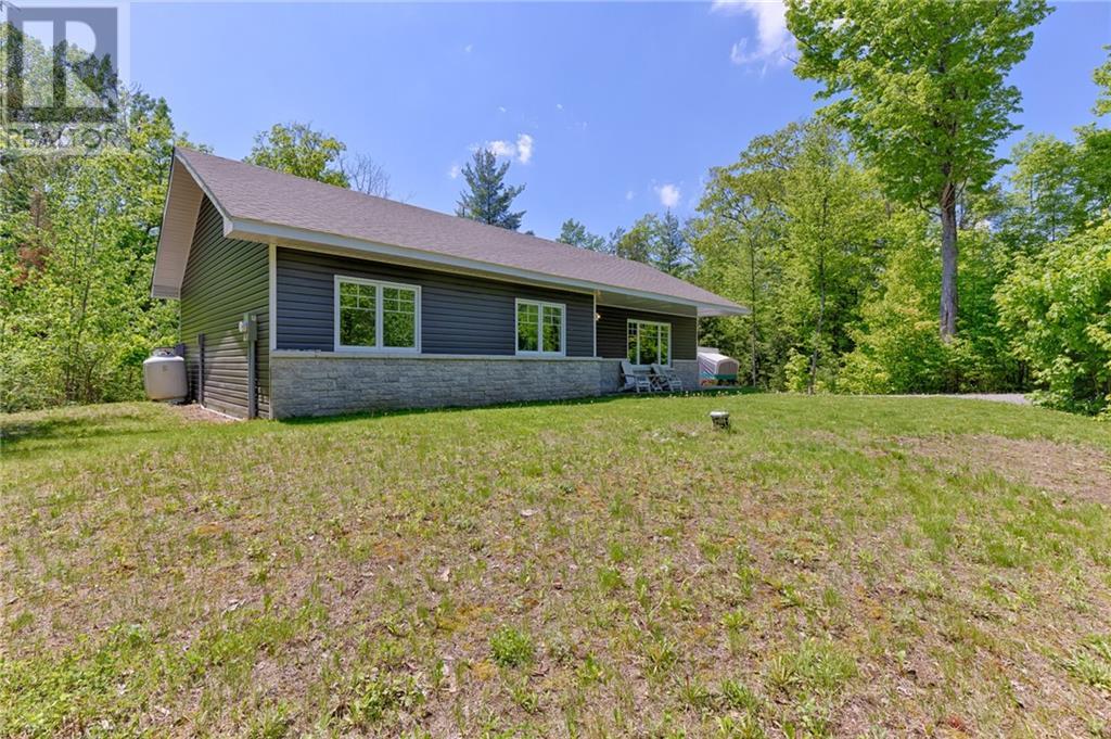 43 ROSEBRUGH ROAD Greater Madawaska