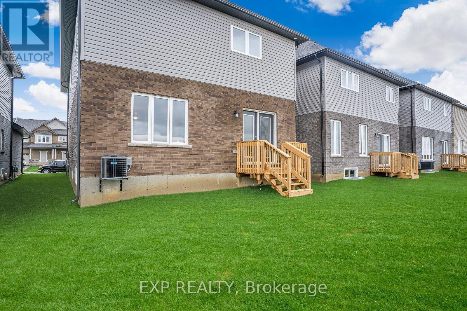 152 Cittadella Boulevard, Hamilton (Hannon), Ontario  L0R 1P0 - Photo 8 - X9297789