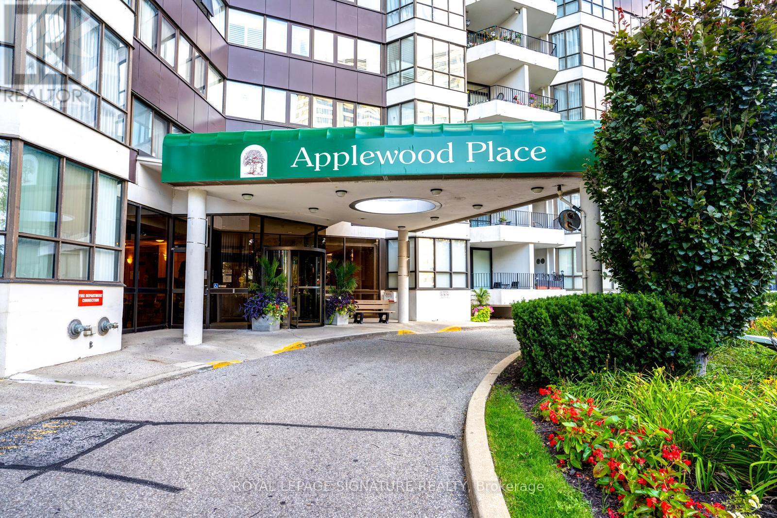 1719 - 1333 Bloor Street, Mississauga (Applewood), Ontario  L4Y 3T6 - Photo 2 - W9297859