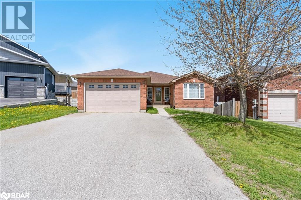 4 Marjoy Avenue, Barrie, Ontario  L4M 6N6 - Photo 1 - 40640077