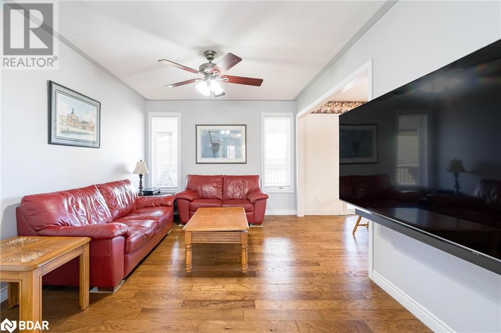 4 Marjoy Avenue, Barrie, Ontario  L4M 6N6 - Photo 10 - 40640077