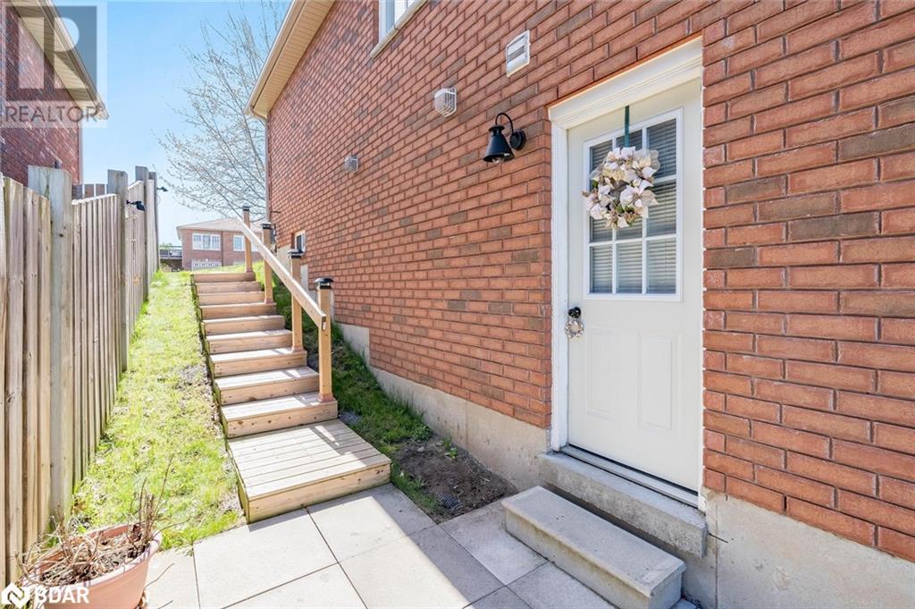 4 Marjoy Avenue, Barrie, Ontario  L4M 6N6 - Photo 16 - 40640077