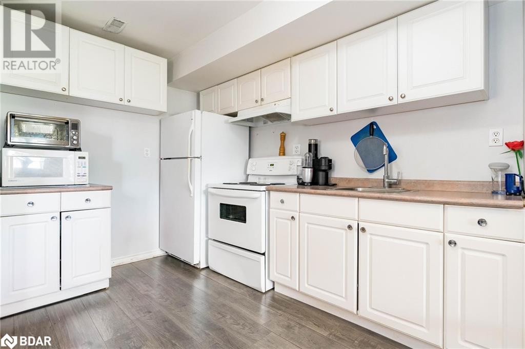 4 Marjoy Avenue, Barrie, Ontario  L4M 6N6 - Photo 17 - 40640077