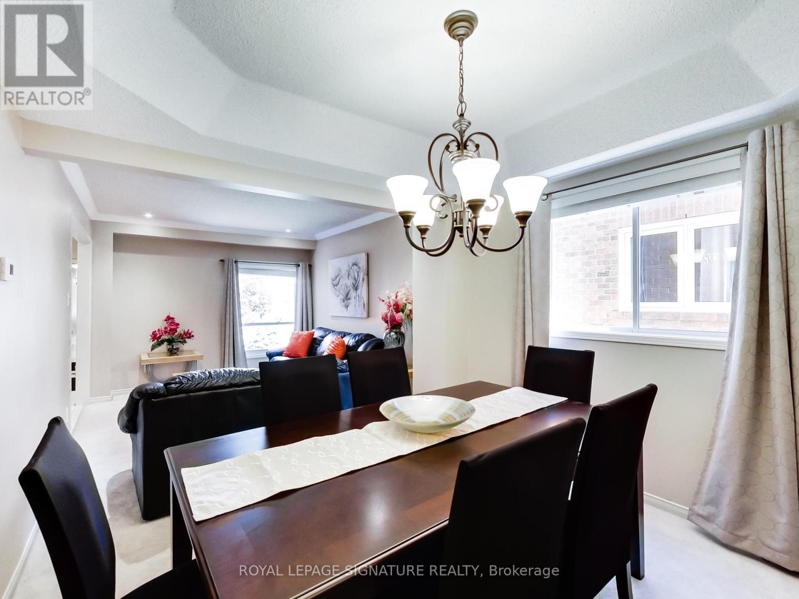 5786 Mersey Street, Mississauga, Ontario  L5V 1V8 - Photo 7 - W9298035