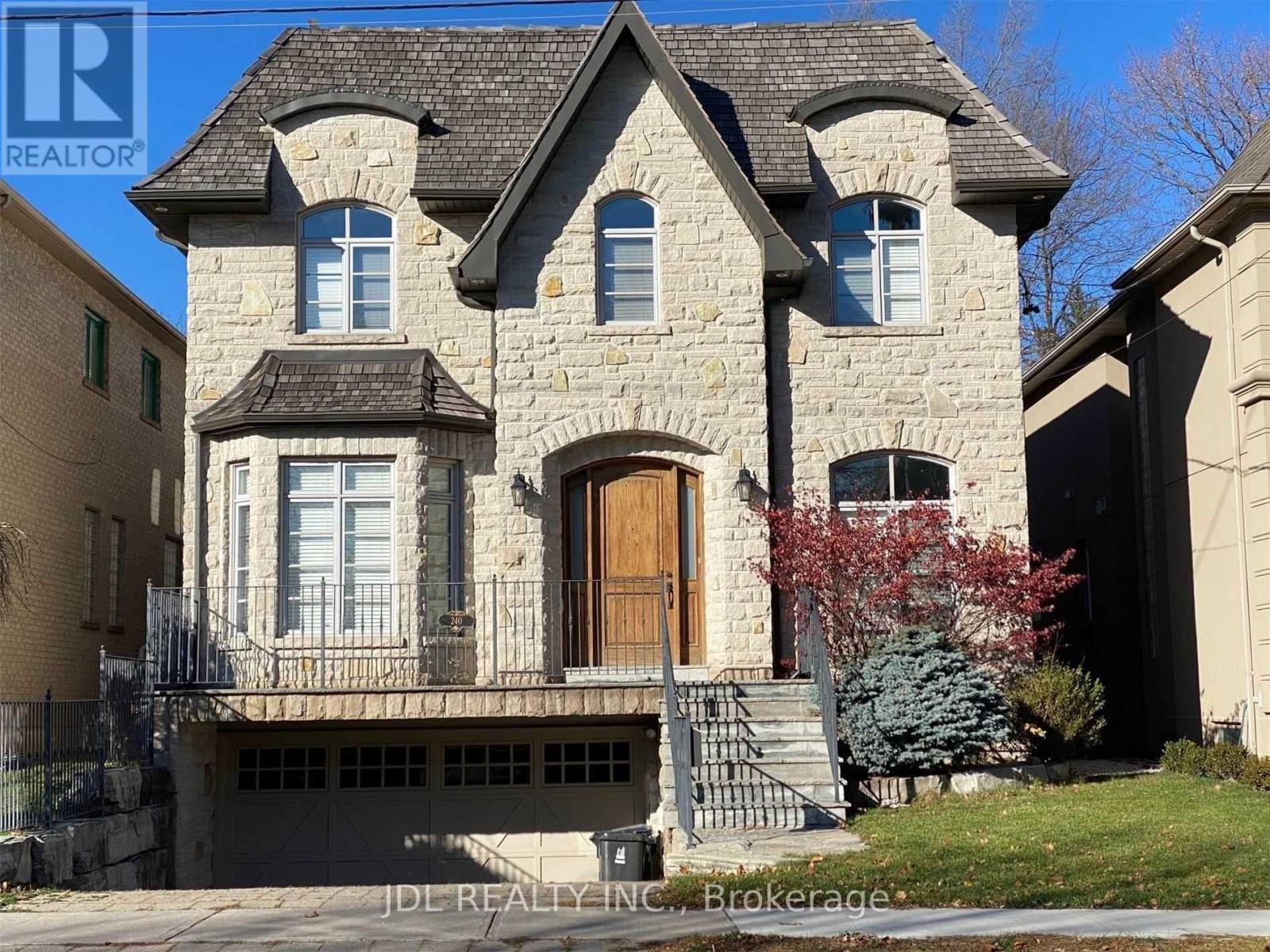 240 MCKEE AVENUE, toronto (willowdale east), Ontario