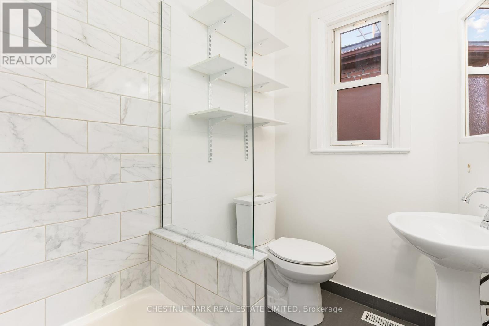 65 Vermont Avenue, Toronto (Annex), Ontario  M6G 1X8 - Photo 21 - C9298306