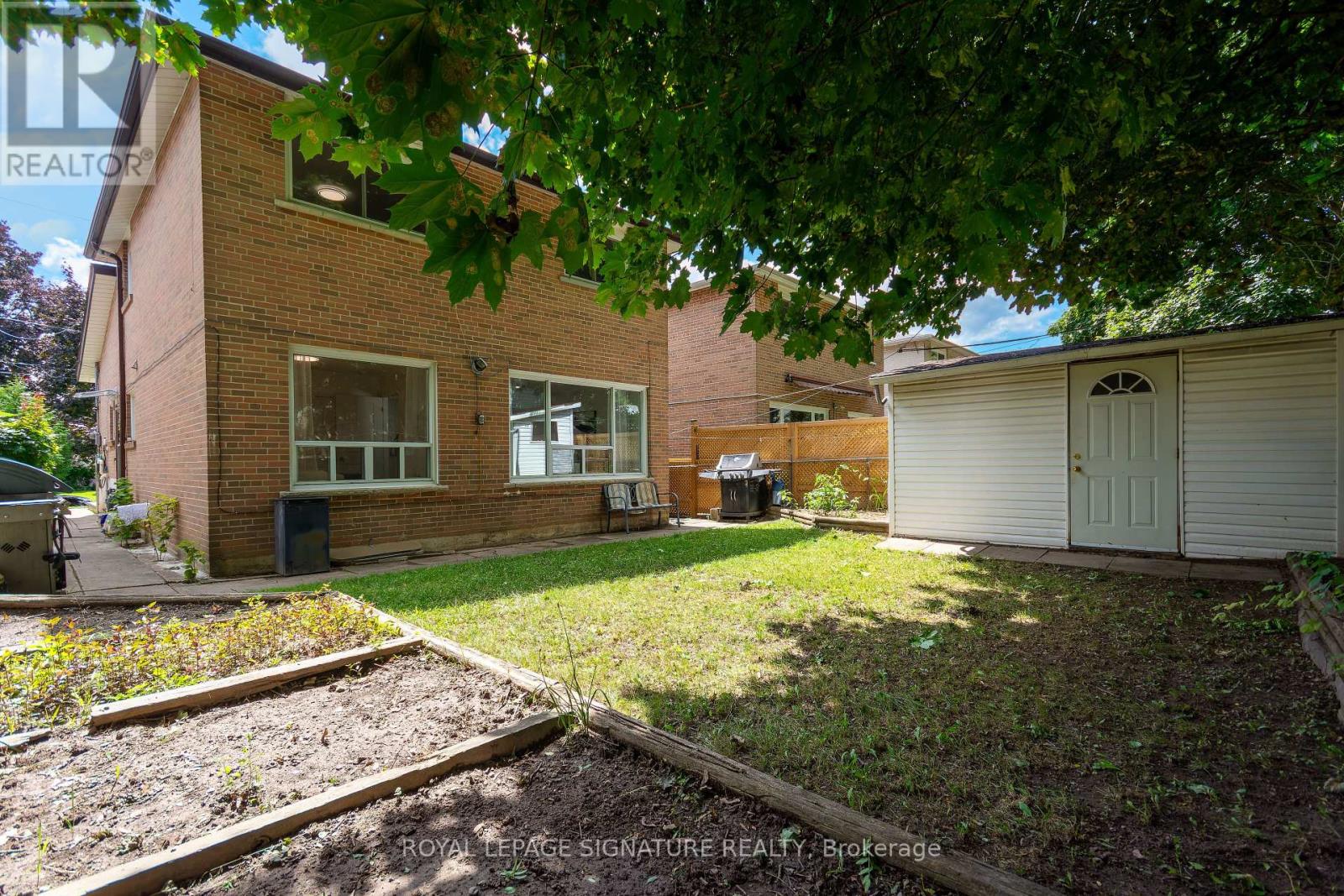 34 Greenwin Village Road, Toronto (Newtonbrook West), Ontario  M2R 2S1 - Photo 24 - C9297910