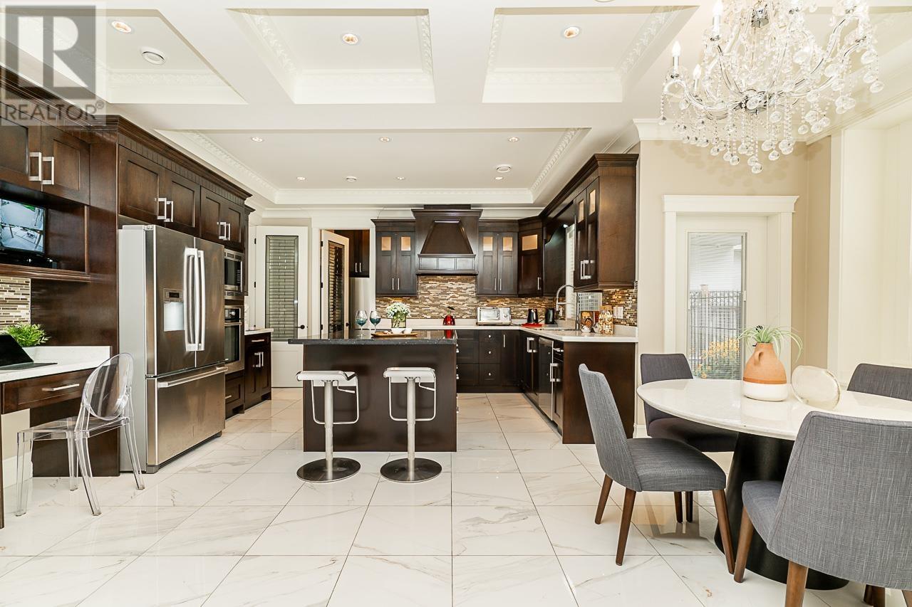 Listing Picture 14 of 40 : 9028 PINEWELL CRESCENT, Richmond / 烈治文 - 魯藝地產 Yvonne Lu Group - MLS Medallion Club Member