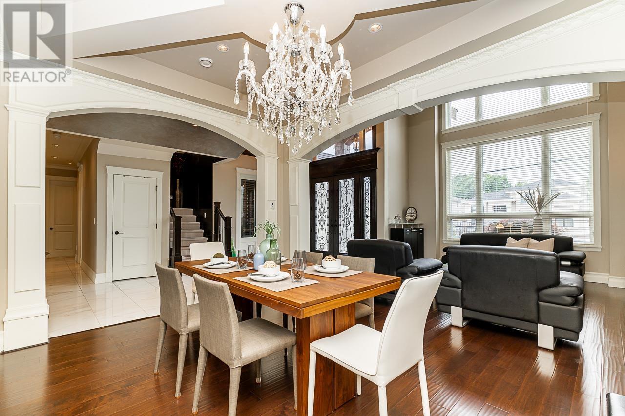 Listing Picture 8 of 40 : 9028 PINEWELL CRESCENT, Richmond / 烈治文 - 魯藝地產 Yvonne Lu Group - MLS Medallion Club Member