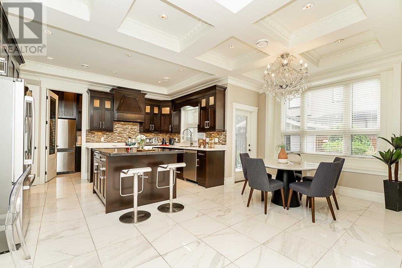 Listing Picture 13 of 40 : 9028 PINEWELL CRESCENT, Richmond / 烈治文 - 魯藝地產 Yvonne Lu Group - MLS Medallion Club Member