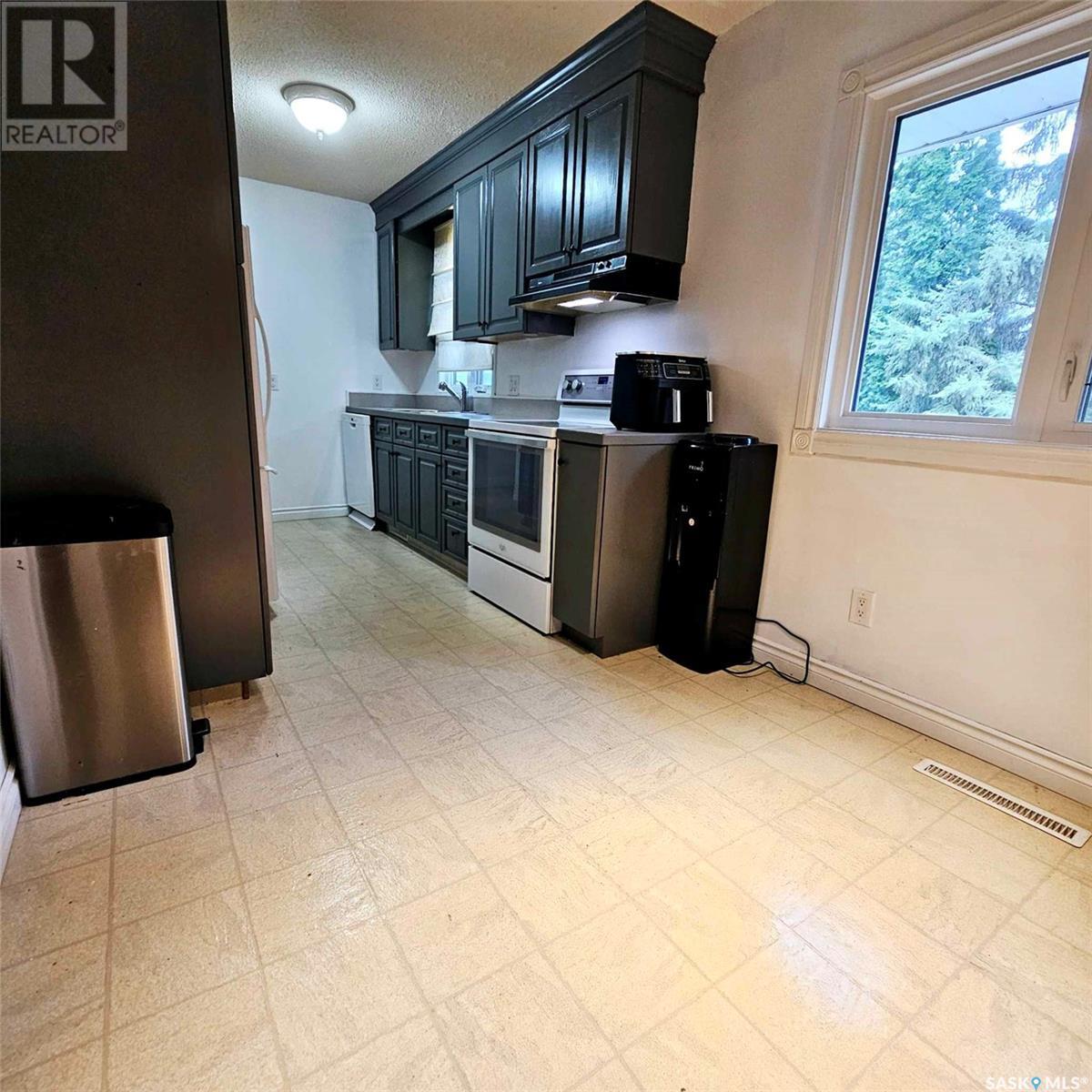 1117 Asquith Drive, Esterhazy, Saskatchewan  S0A 0X0 - Photo 6 - SK982461