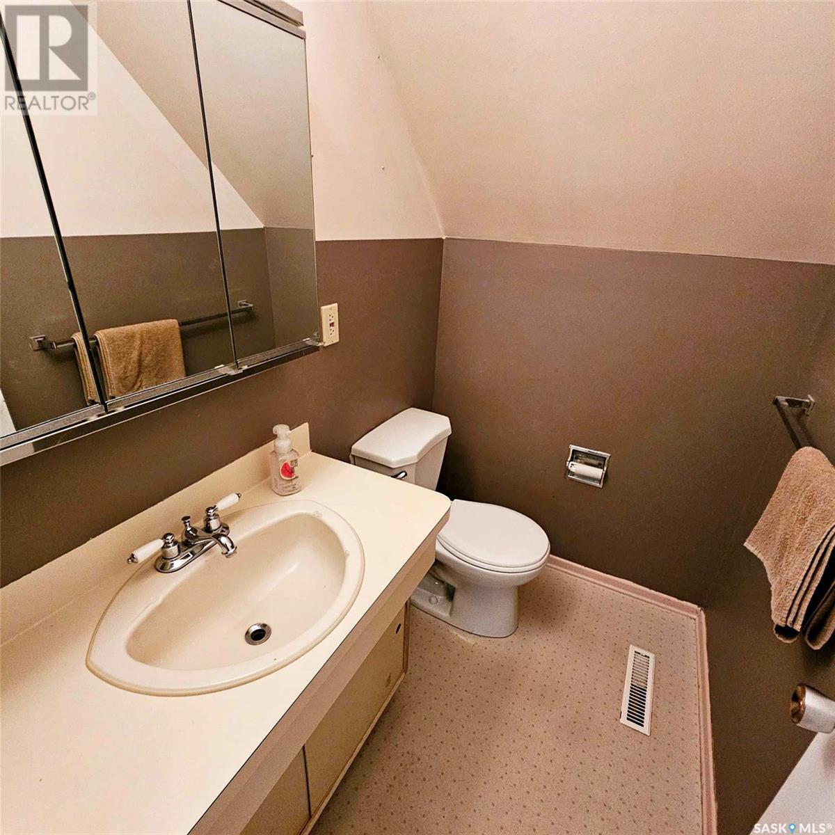 1117 Asquith Drive, Esterhazy, Saskatchewan  S0A 0X0 - Photo 20 - SK982461