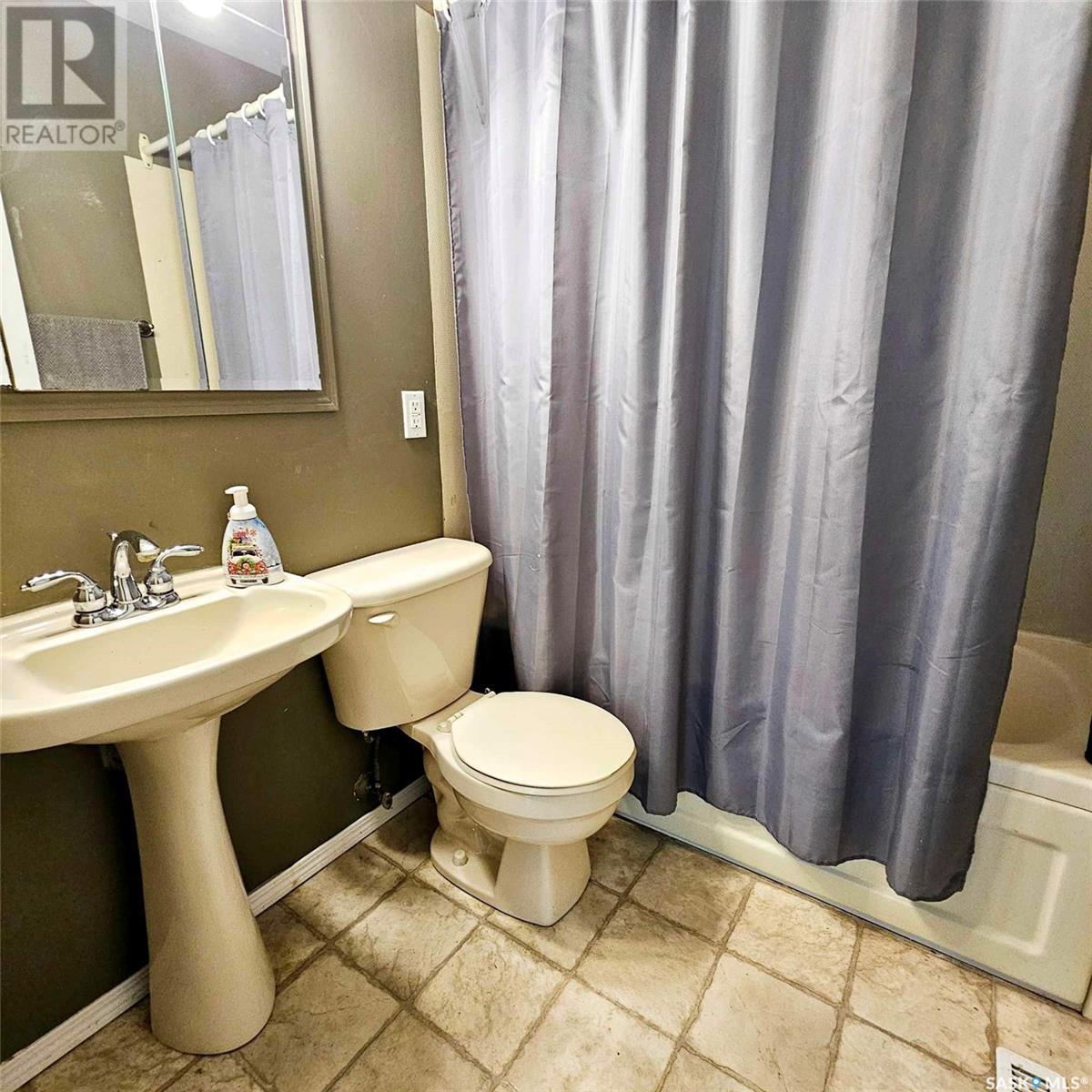 1117 Asquith Drive, Esterhazy, Saskatchewan  S0A 0X0 - Photo 13 - SK982461