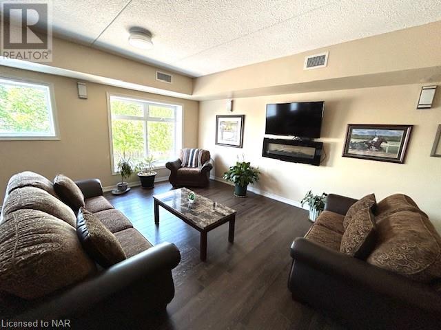 4644 Pettit Avenue Unit# 111, Niagara Falls, Ontario  L2E 0B4 - Photo 30 - 40641170