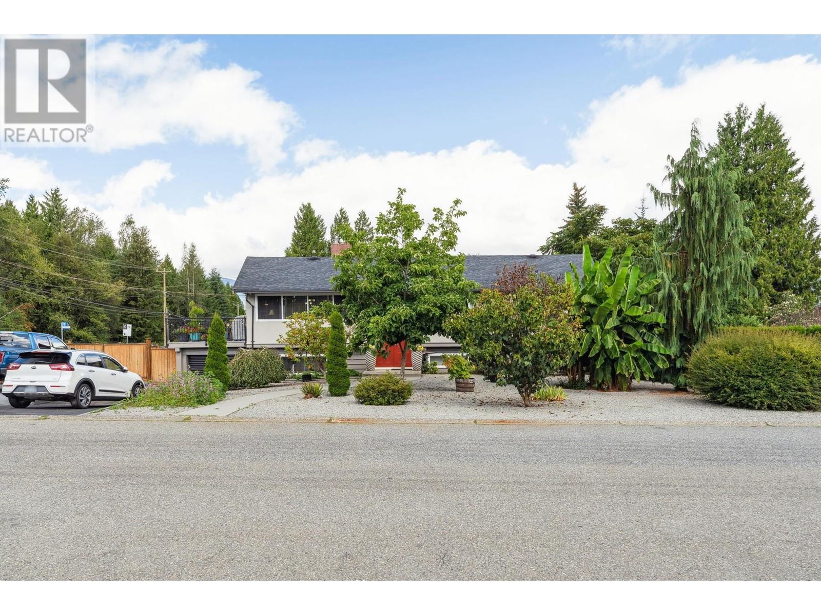 348 VALOUR DRIVE, port moody, British Columbia