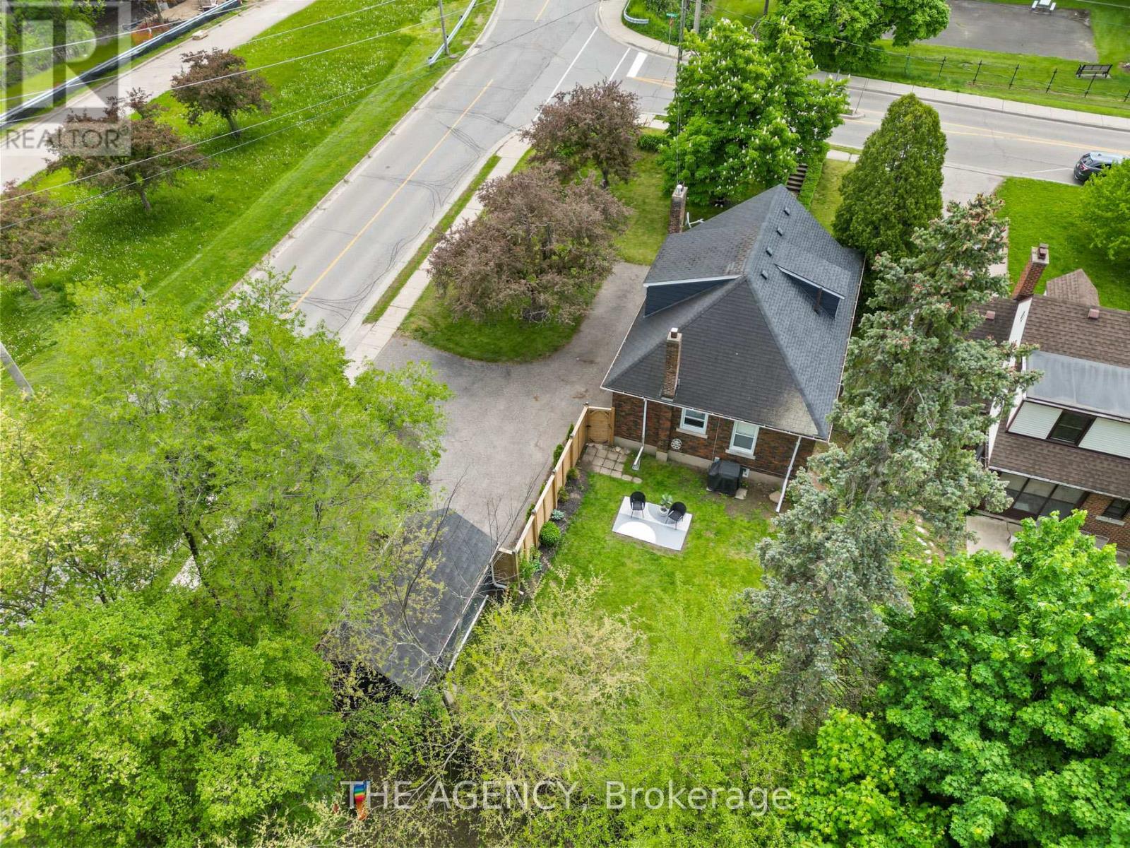 5 Parkside Drive, Brantford, Ontario  N3T 5G3 - Photo 28 - X9298835