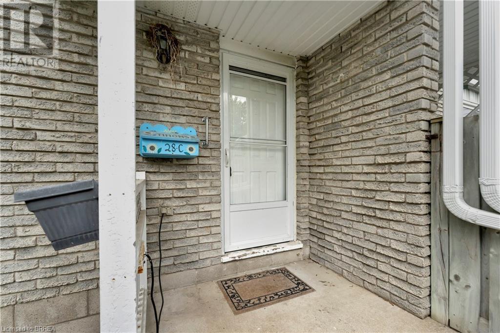 28 Oakhill Drive Unit# C, Brantford, Ontario  N3T 1R1 - Photo 3 - 40630968