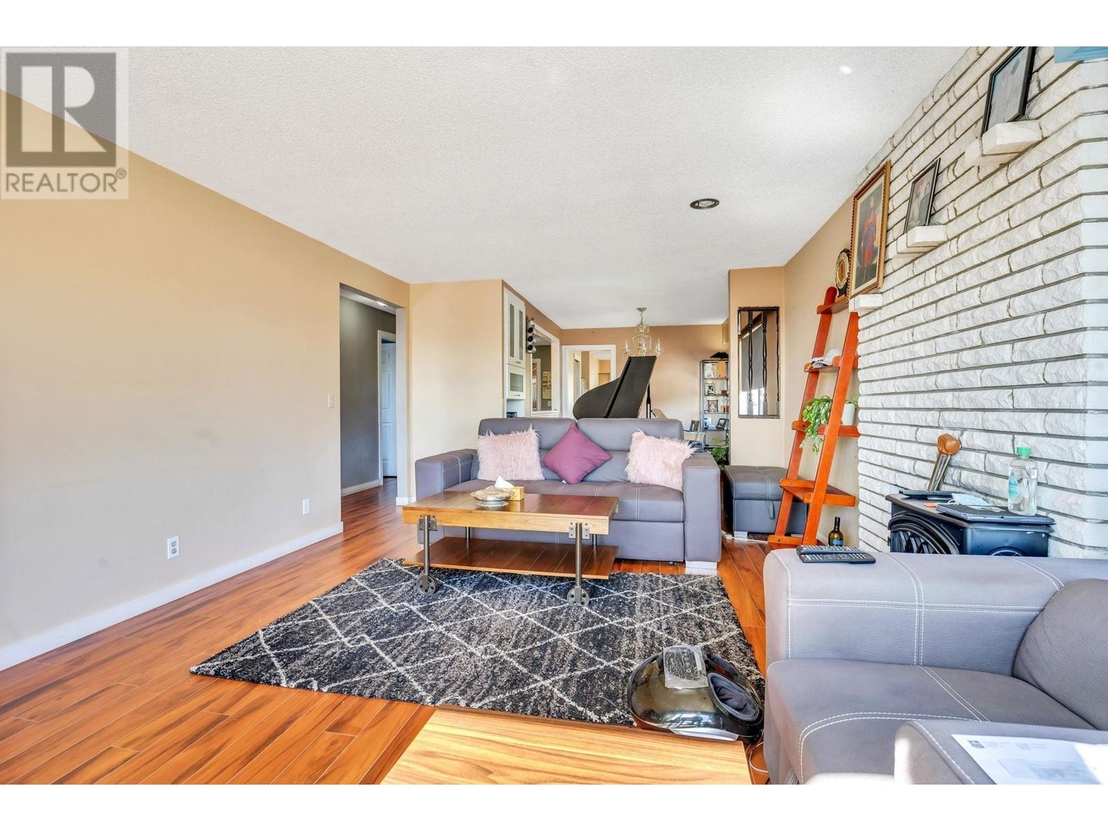 Listing Picture 3 of 28 : 7675 PRINCE ALBERT STREET, Vancouver / 溫哥華 - 魯藝地產 Yvonne Lu Group - MLS Medallion Club Member