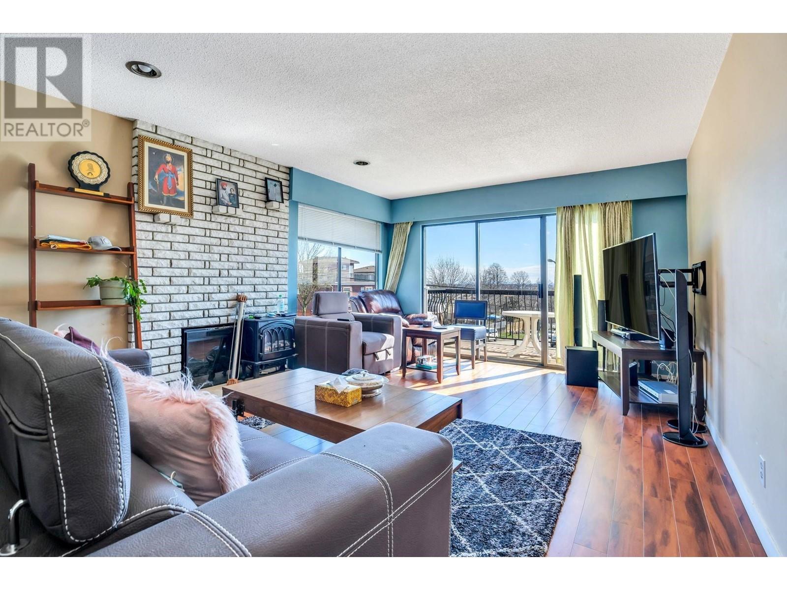 Listing Picture 2 of 28 : 7675 PRINCE ALBERT STREET, Vancouver / 溫哥華 - 魯藝地產 Yvonne Lu Group - MLS Medallion Club Member