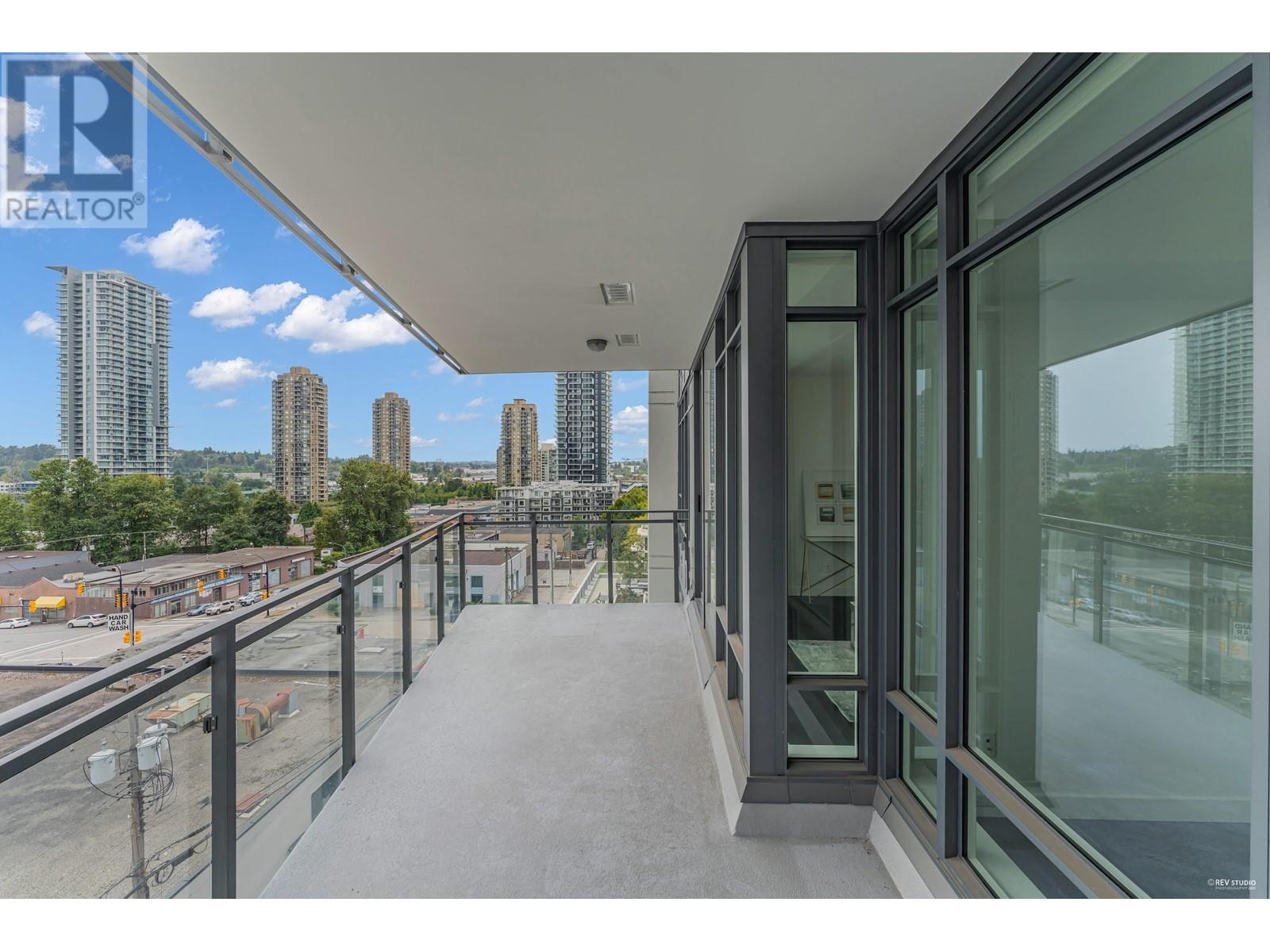 Listing Picture 24 of 36 : 507 2085 SKYLINE COURT, Burnaby / 本拿比 - 魯藝地產 Yvonne Lu Group - MLS Medallion Club Member