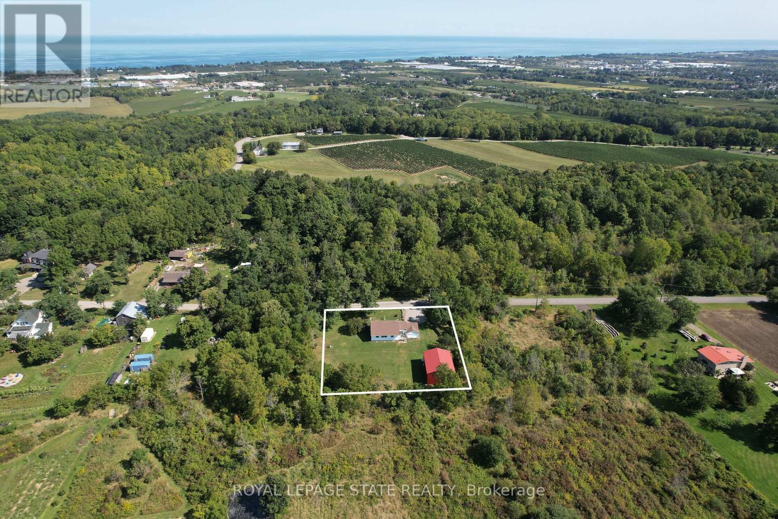 532 Ridge Road E, Grimsby (Grimsby Escarpment), Ontario  L3M 0K6 - Photo 2 - X9299102