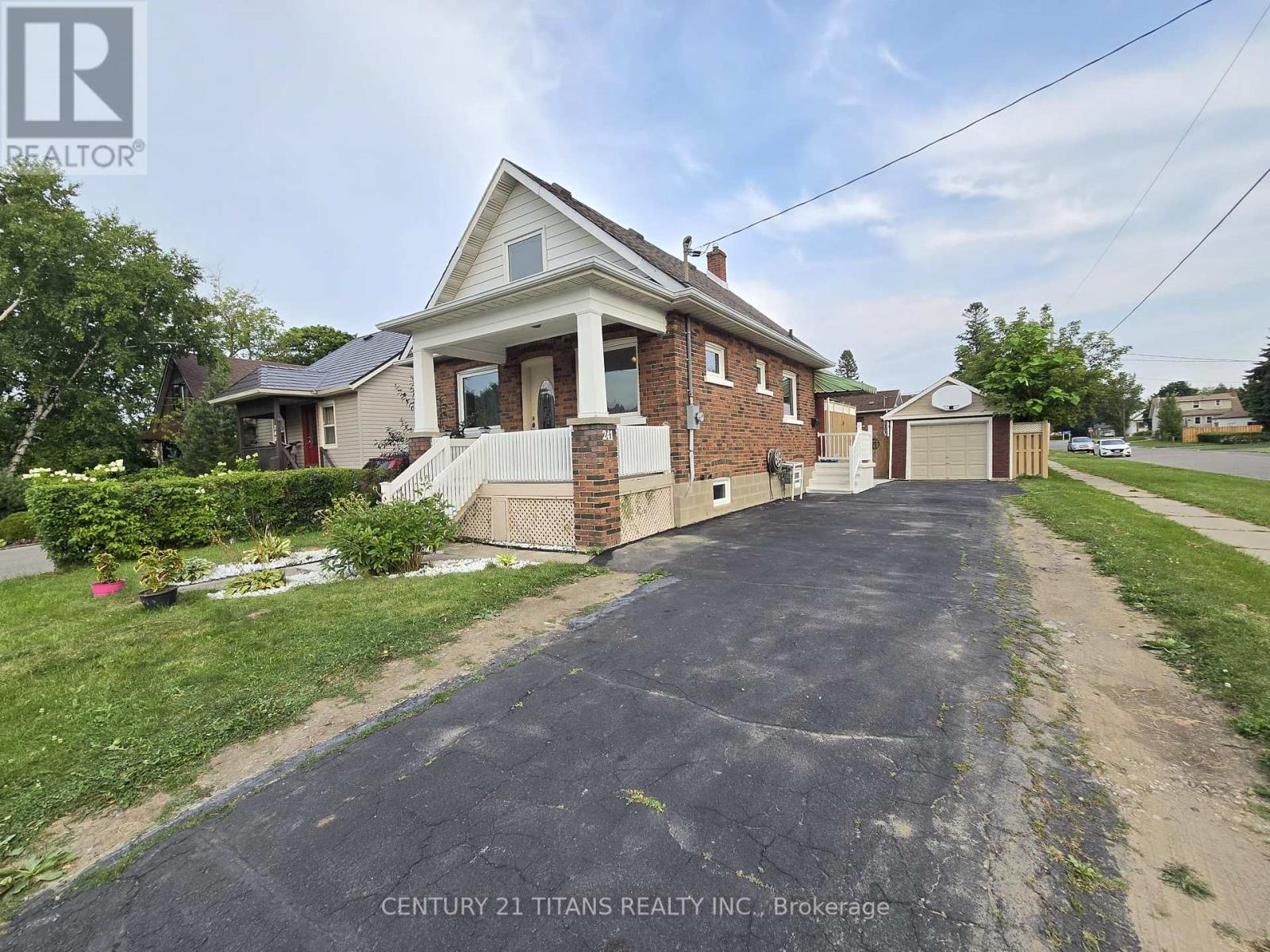 241 ANNIS STREET S, oshawa (lakeview), Ontario