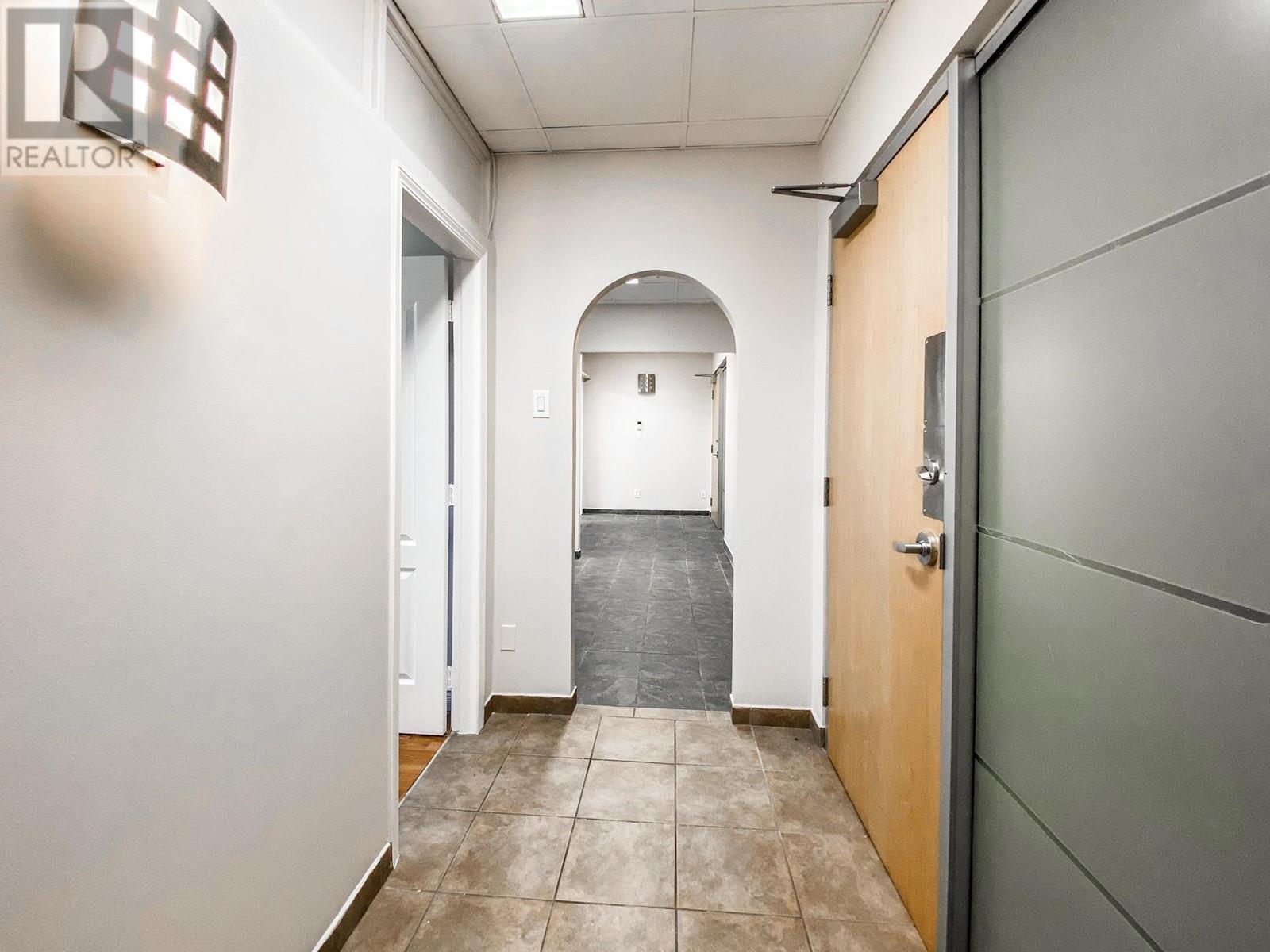 Listing Picture 4 of 13 : 253 970 BURRARD STREET, Vancouver / 溫哥華 - 魯藝地產 Yvonne Lu Group - MLS Medallion Club Member