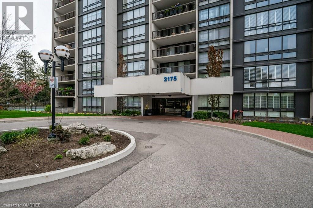 2175 Marine Drive Unit# 306, Oakville, Ontario  L6L 5L5 - Photo 3 - 40585706