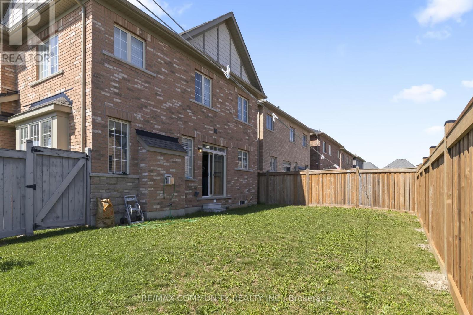 2 Spokanne Street, Brampton (Sandringham-Wellington North), Ontario  L6R 4A2 - Photo 40 - W9299424