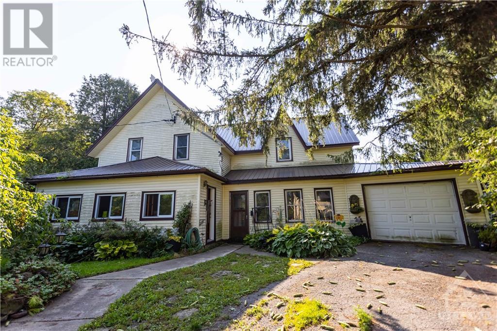 776 HAMILTON ROAD, Russell, Ontario