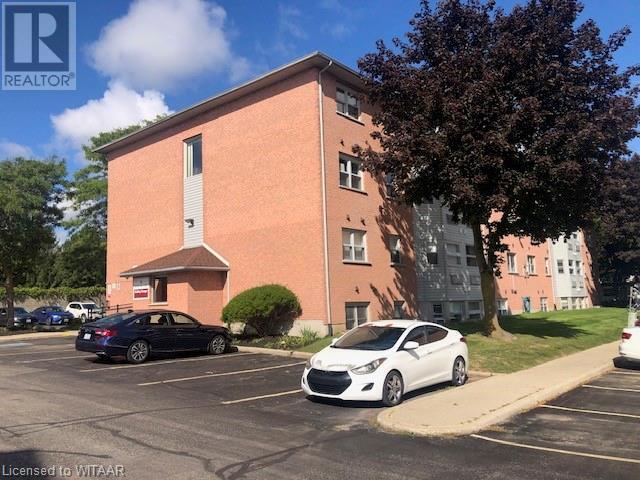 56 Hiawatha Road Unit# 26, Woodstock, Ontario  N4V 1B3 - Photo 1 - 40640991