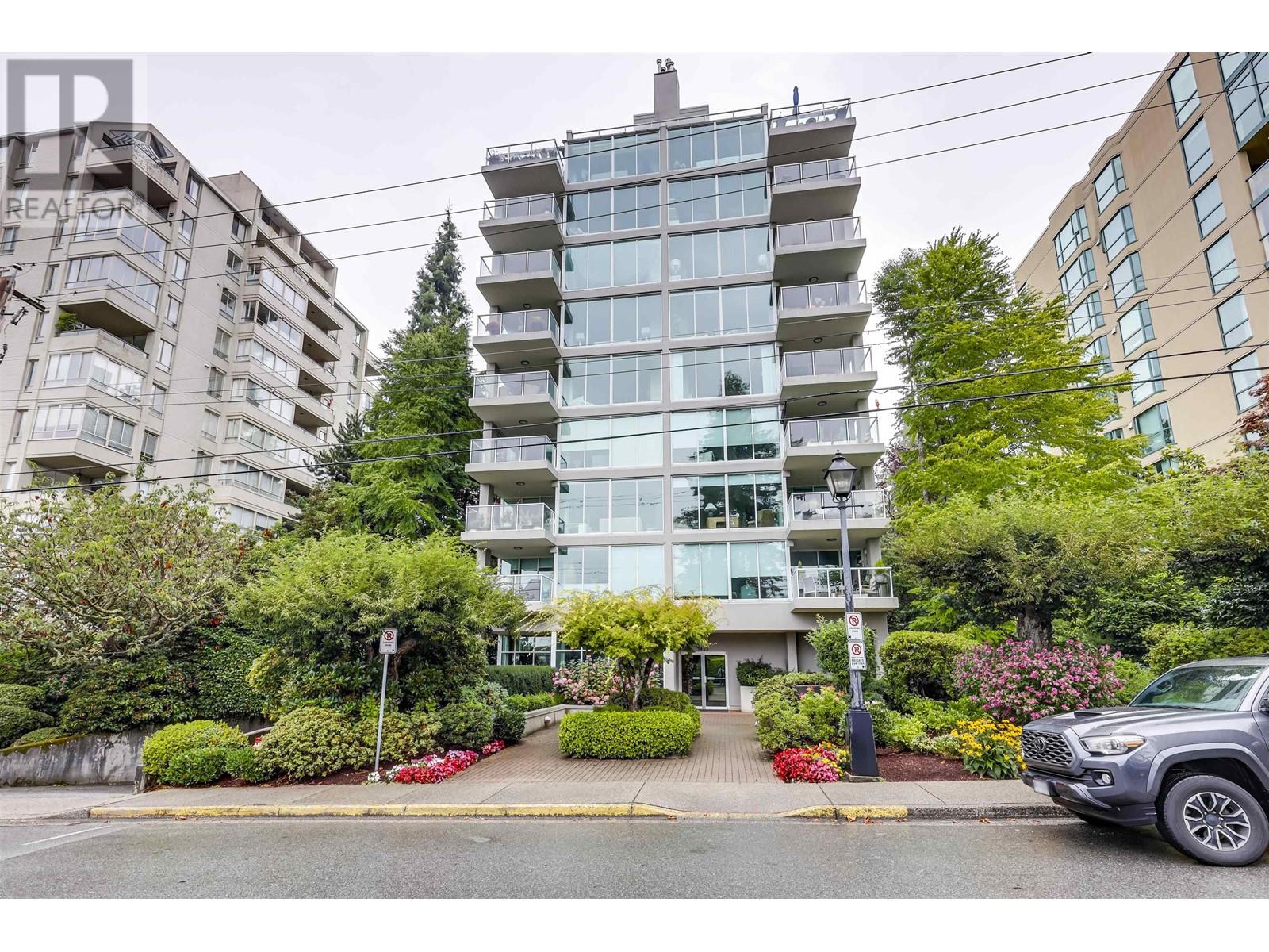 501 1455 DUCHESS AVENUE, west vancouver, British Columbia