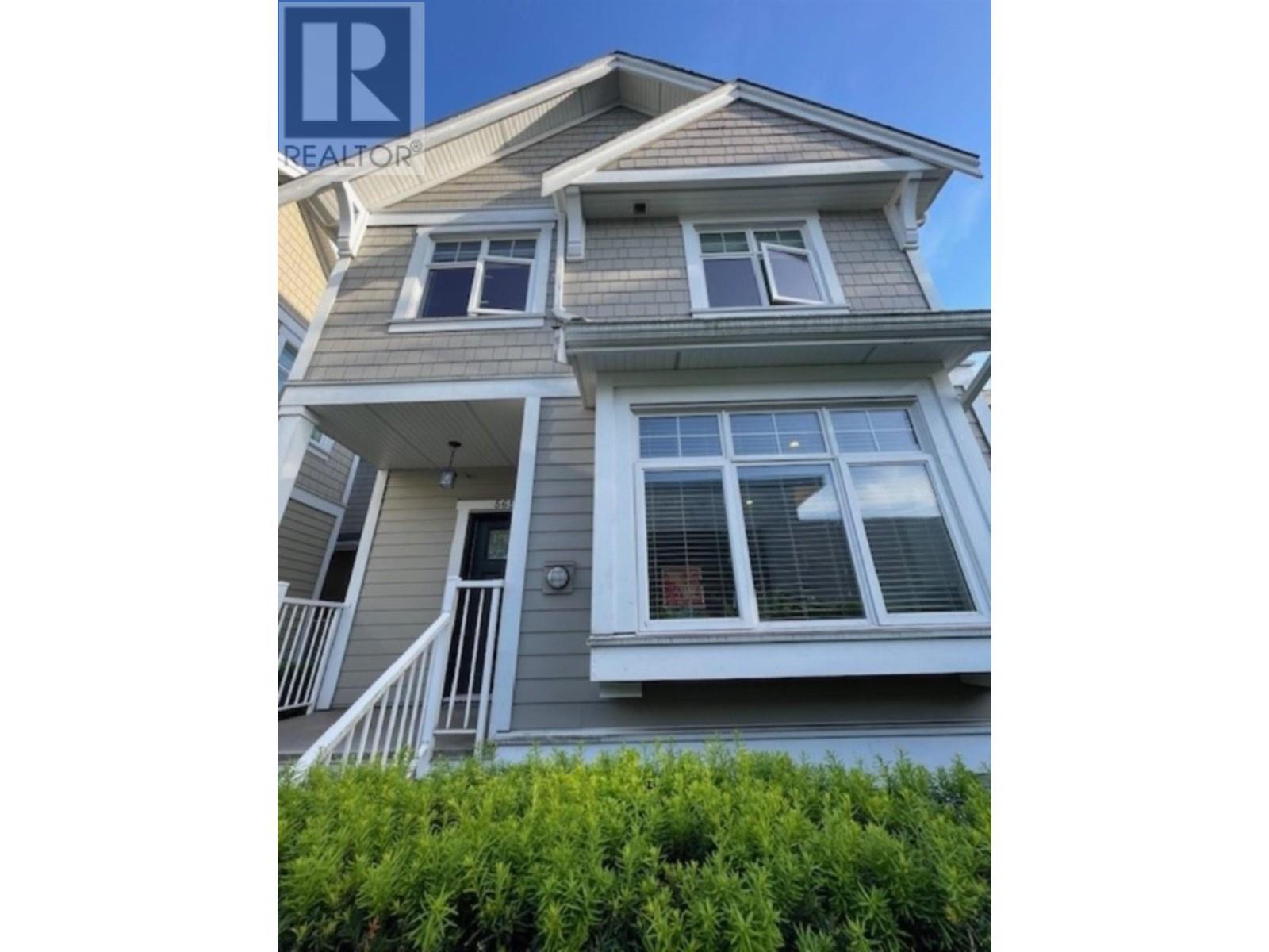 5655 Killarney Street, Vancouver, British Columbia  V5R 3W4 - Photo 1 - R2921154