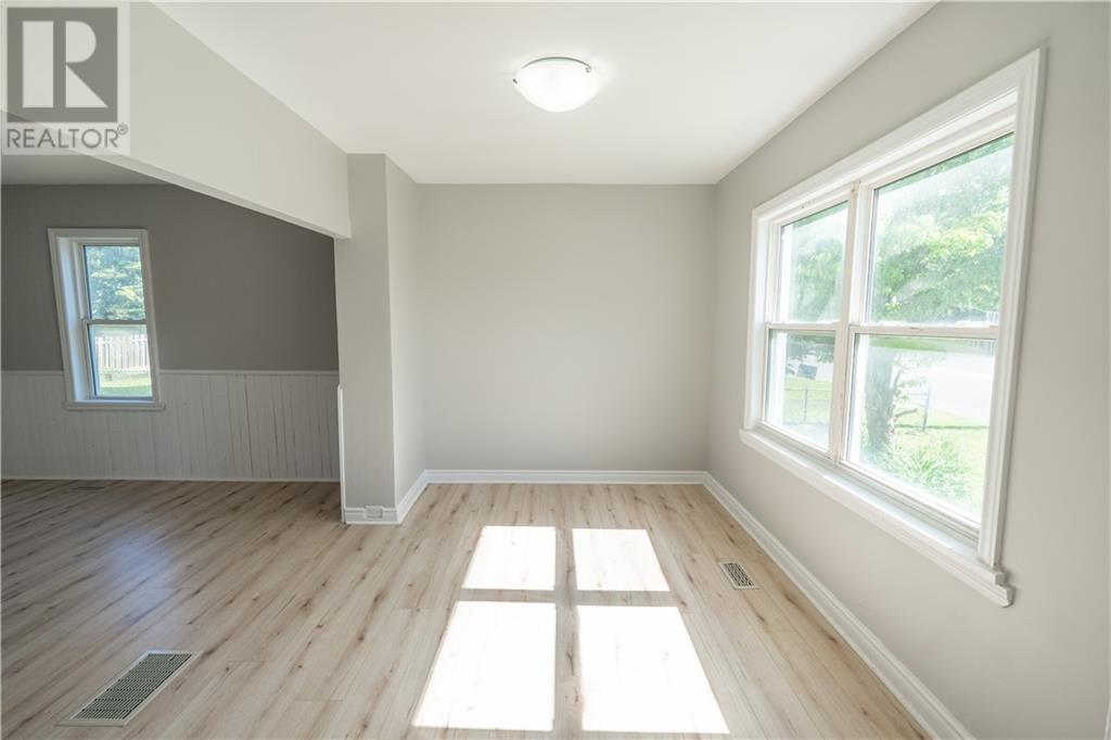 543 Gloucester Street, Cornwall, Ontario  K6H 3X4 - Photo 2 - 1410207