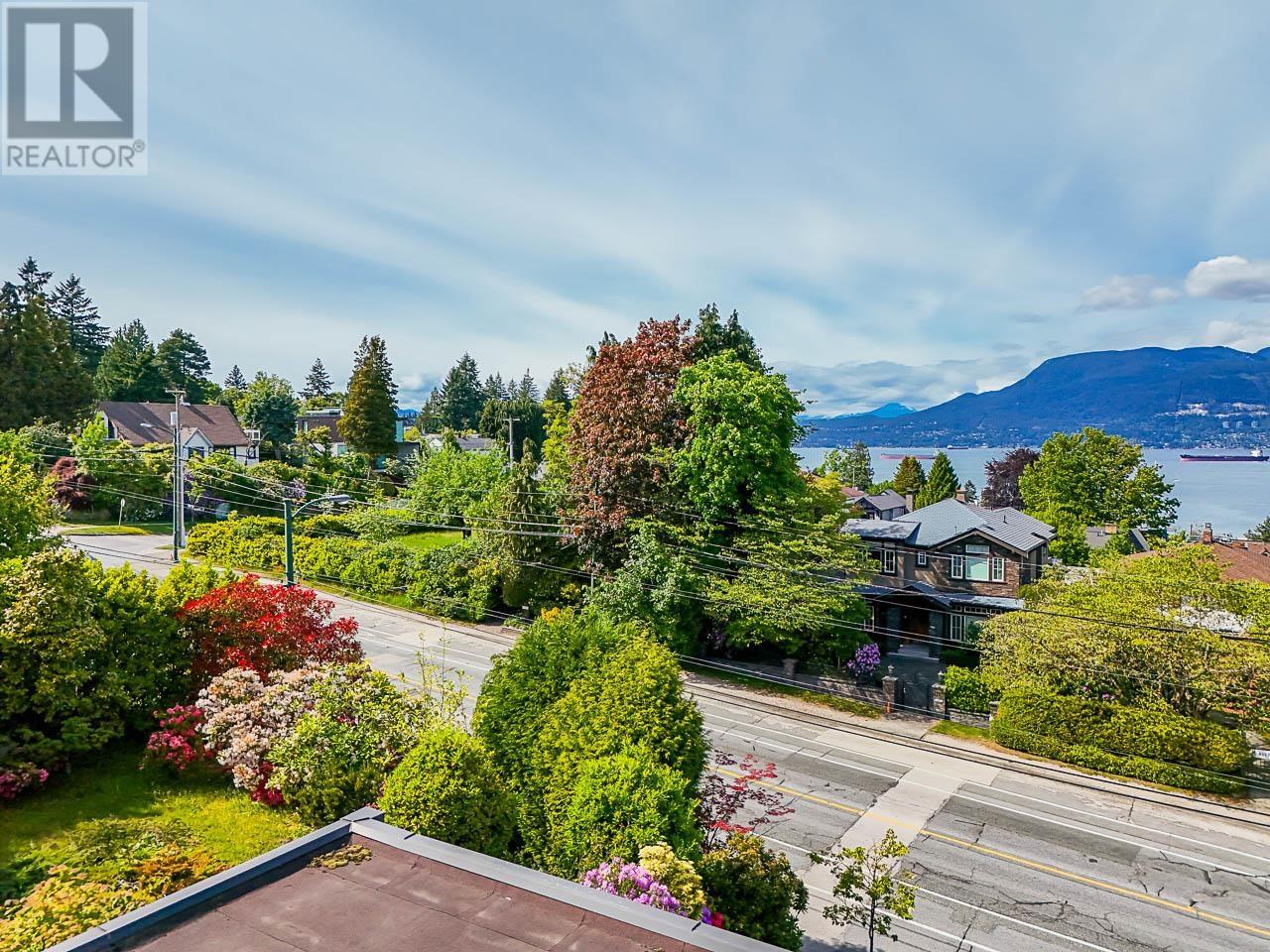 4570 W 4th Avenue, Vancouver, British Columbia  V6R 1R3 - Photo 1 - R2920971