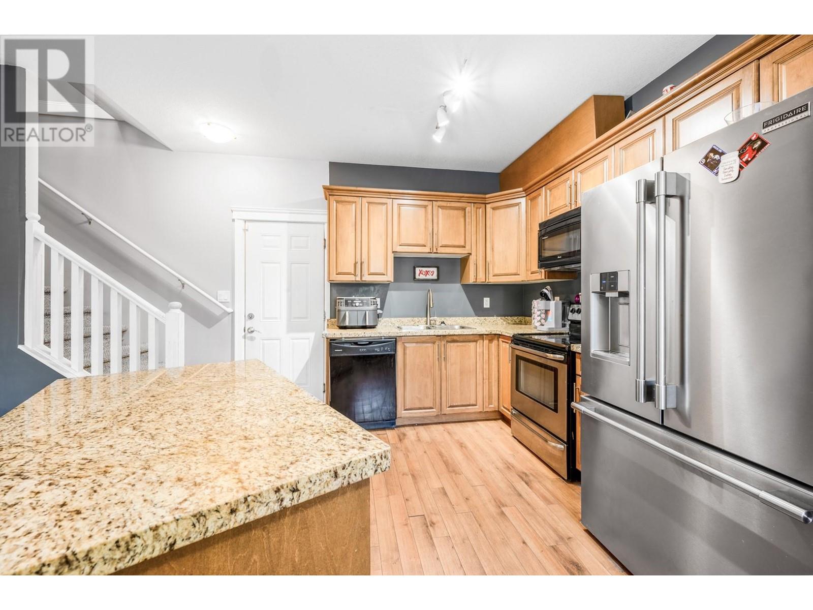 1096 FAIRVIEW Road Unit# 102 Penticton