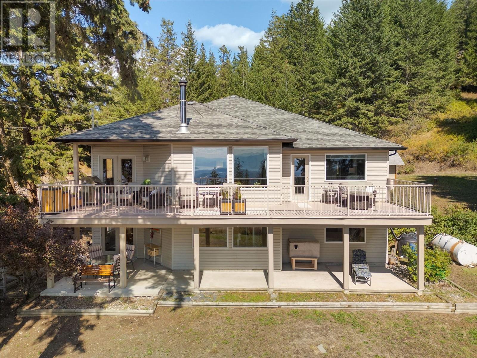 6725 Langley Court Kelowna