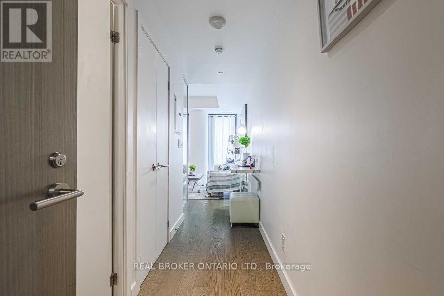 901 - 111 Bathurst Street, Toronto (Waterfront Communities), Ontario  M5V 2R1 - Photo 7 - C9299750