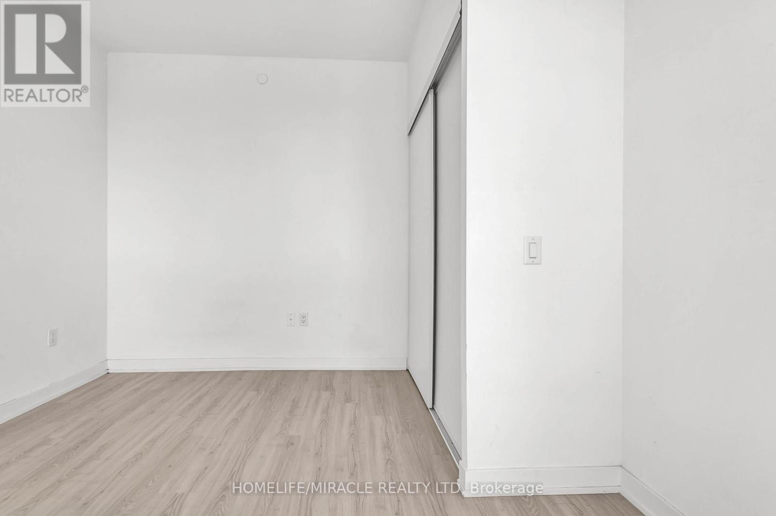 4402 - 3883 Quartz Road, Mississauga (City Centre), Ontario  L5B 4M6 - Photo 15 - W9299804