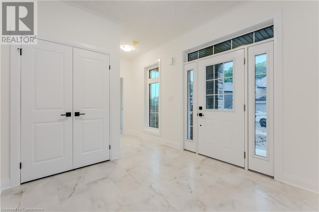 900 Nathalie Court Unit# Lot 15, Kitchener, Ontario  N2P 0C9 - Photo 5 - 40641133