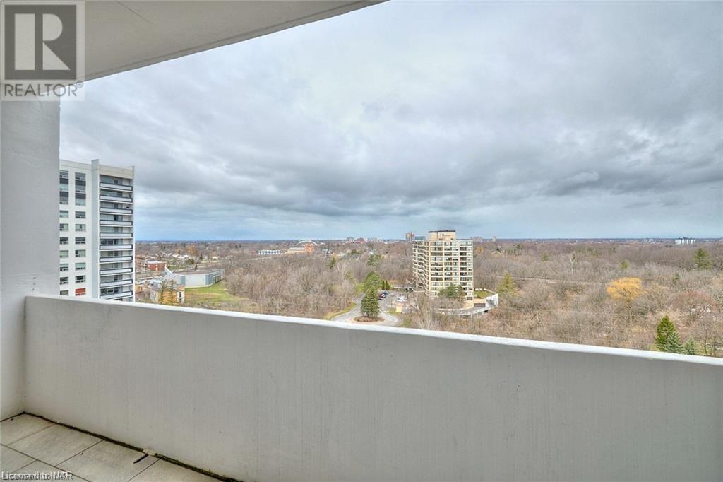 15 Towering Heights Boulevard Unit# 1204, St. Catharines, Ontario  L2T 3G7 - Photo 16 - 40633058