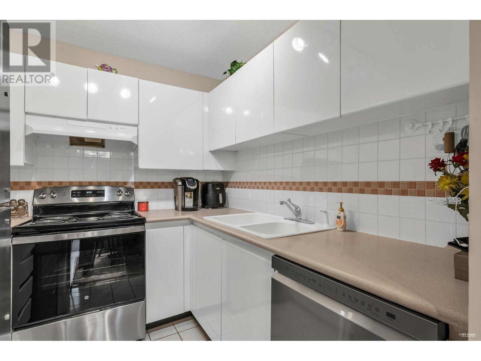 110 3680 Rae Avenue, Vancouver, British Columbia  V5R 2P5 - Photo 13 - R2921139