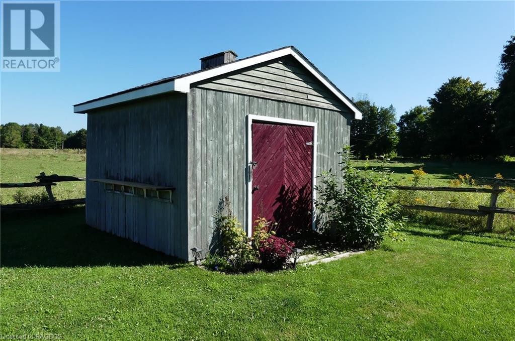 70384 Zion Church Road, Georgian Bluffs, Ontario  N0H 2T0 - Photo 16 - 40639919