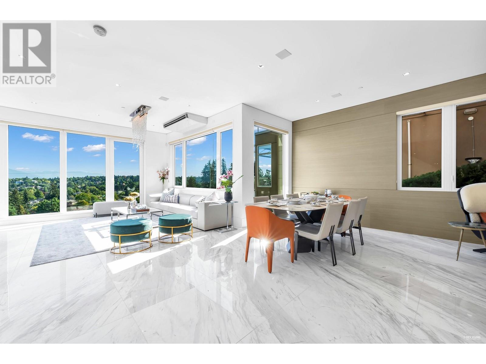 Listing Picture 6 of 31 : 4422 QUESNEL DRIVE, Vancouver / 溫哥華 - 魯藝地產 Yvonne Lu Group - MLS Medallion Club Member