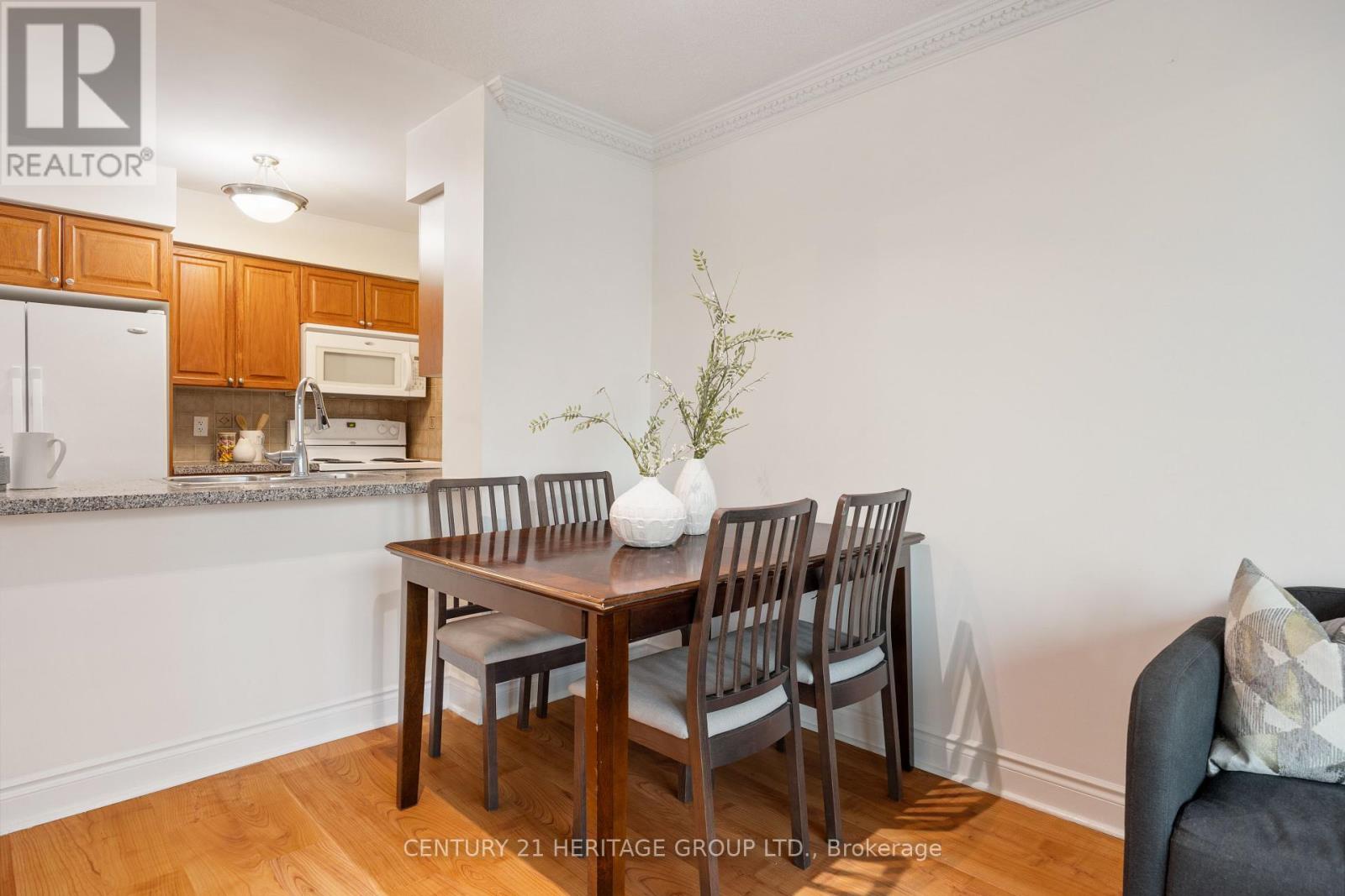 1302 - 15 Greenview Avenue, Toronto (Newtonbrook West), Ontario  M2M 4M7 - Photo 10 - C9299878