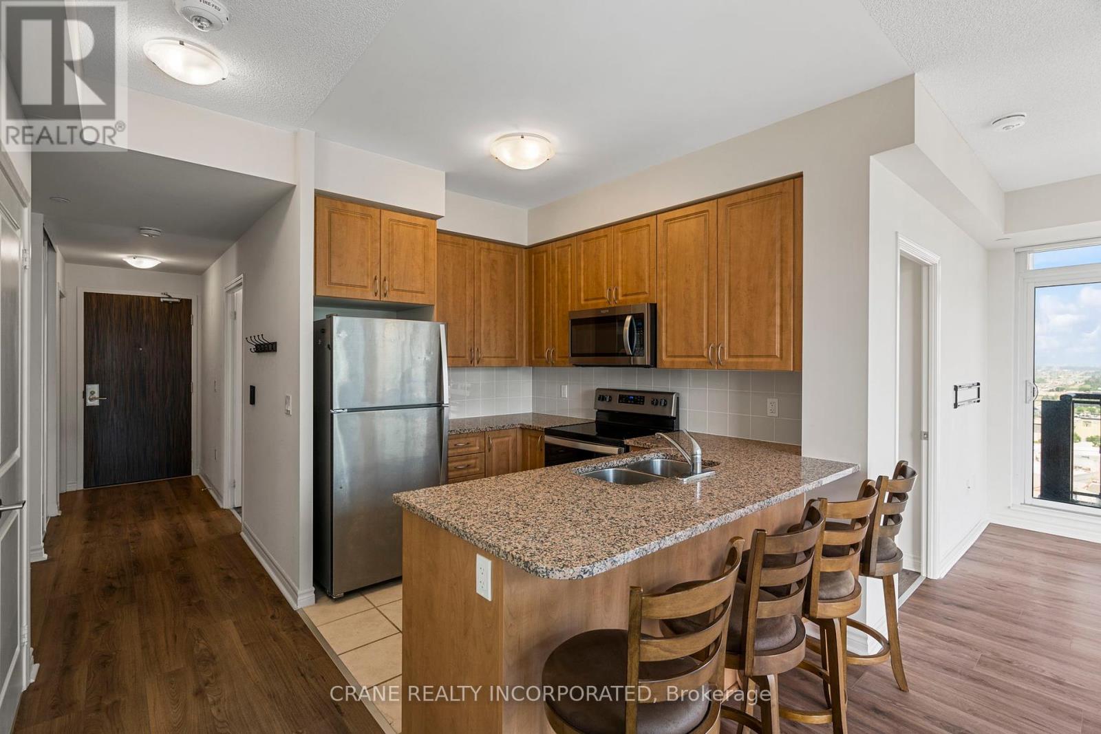 2106 - 349 Rathburn Road W, Mississauga (City Centre), Ontario  L5B 0G9 - Photo 1 - W9299871