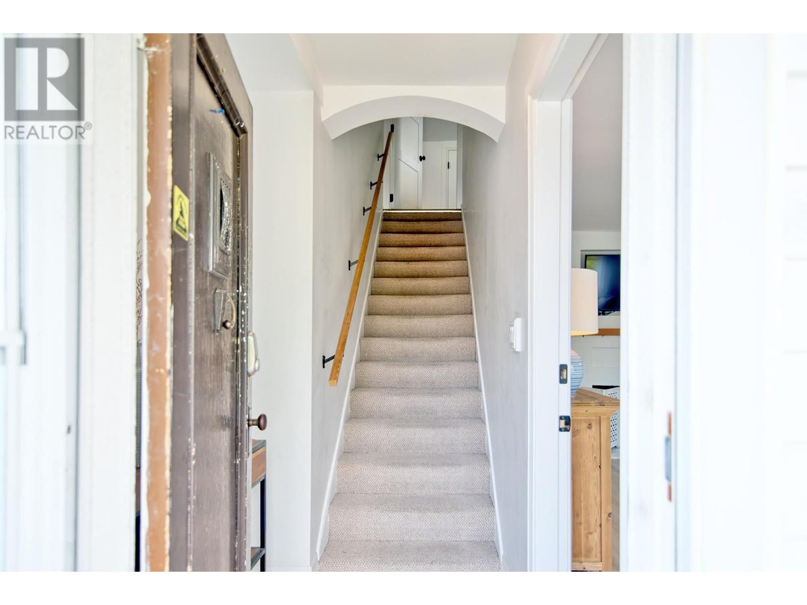 456 Gower Point Road, Gibsons, British Columbia  V0N 1V0 - Photo 10 - R2921415