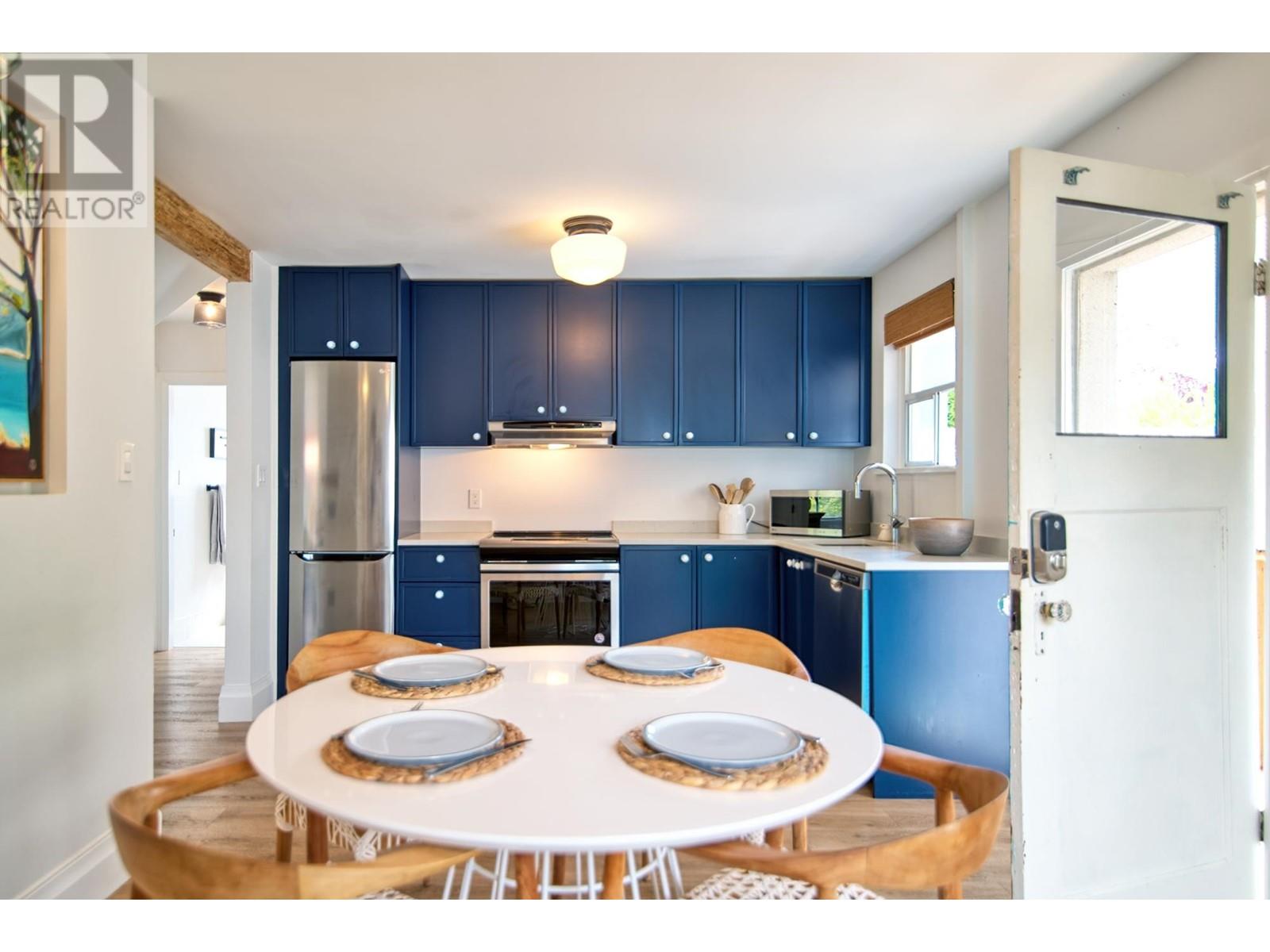 456 Gower Point Road, Gibsons, British Columbia  V0N 1V0 - Photo 8 - R2921415