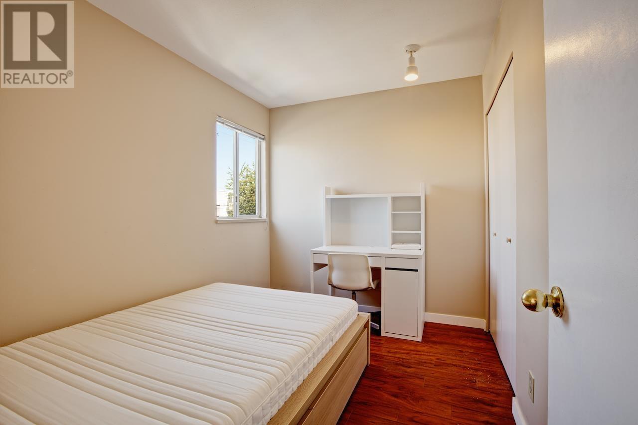 Listing Picture 13 of 13 : 8851 GRANVILLE STREET, Vancouver / 溫哥華 - 魯藝地產 Yvonne Lu Group - MLS Medallion Club Member